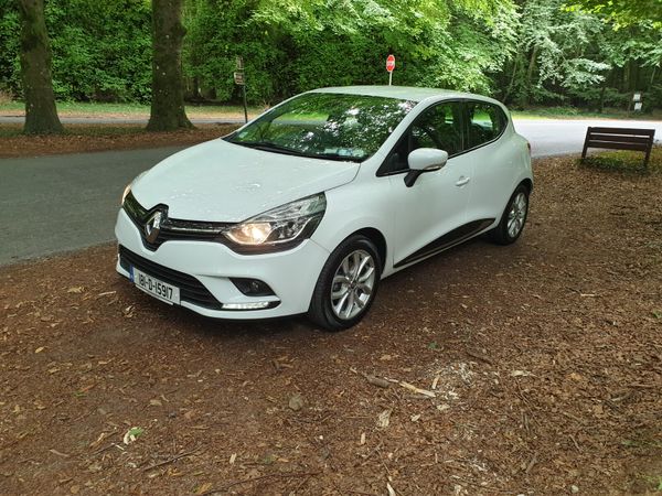 Renault Clio Hatchback, Petrol, 2018, White