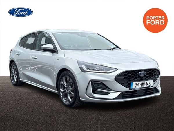 Ford Focus Hatchback, Petrol, 2024, Silver