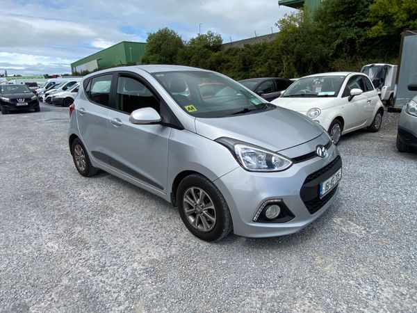 Hyundai i10 Hatchback, Petrol, 2016, Silver