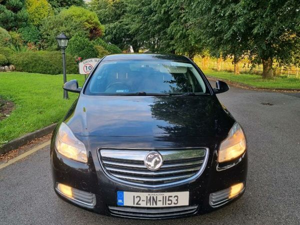 Vauxhall Insignia Hatchback, Diesel, 2012, Black