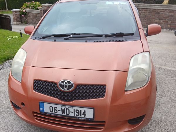 Toyota Yaris Hatchback, Petrol, 2006, Orange
