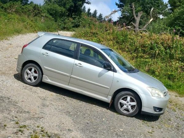 Toyota Corolla Hatchback, Diesel, 2005, Silver