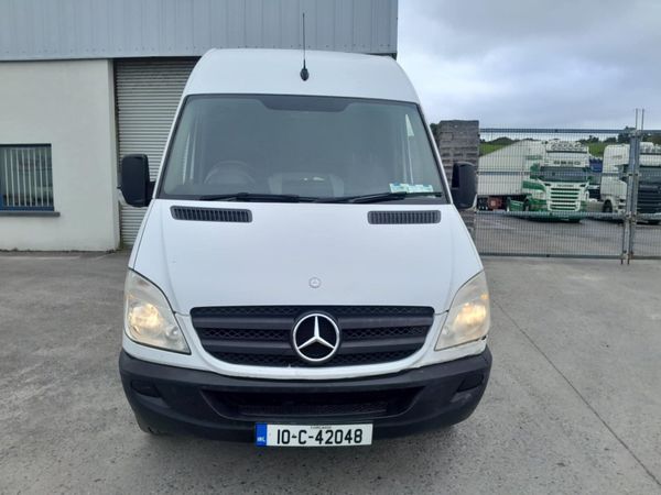 Mercedes-Benz Sprinter Van, Diesel, 2010, White