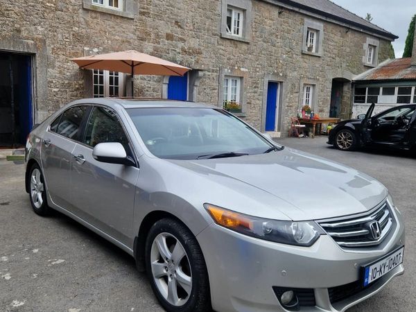 Honda Accord Saloon, Diesel, 2010, Silver