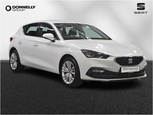 SEAT Leon Hatchback, Petrol, 2023, White