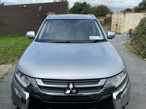 Mitsubishi Outlander SUV, Petrol Plug-in Hybrid, 2017, Silver