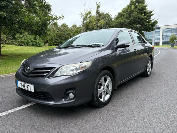 Toyota Corolla Saloon, Diesel, 2011, Grey