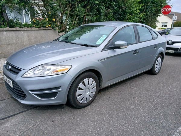 Ford Mondeo Hatchback, Diesel, 2014, Silver