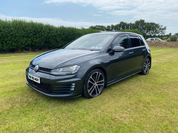 Volkswagen Golf Hatchback, Diesel, 2015, Grey