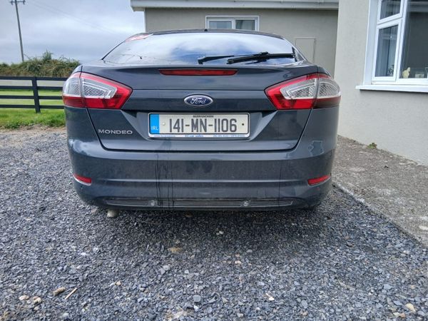 Ford Mondeo Hatchback, Diesel, 2014, Grey