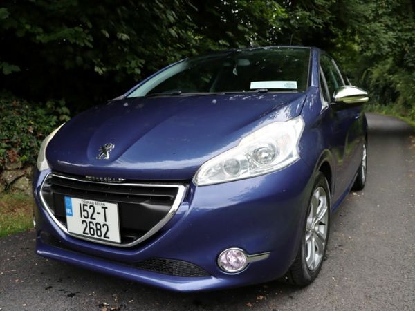 Peugeot 208 Hatchback, Petrol, 2015, Blue