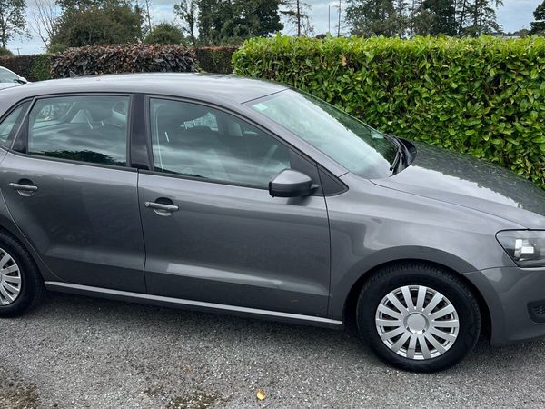 Volkswagen Polo Hatchback, Diesel, 2010, Grey