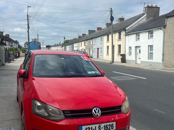 Volkswagen Polo Hatchback, Petrol, 2013, Red