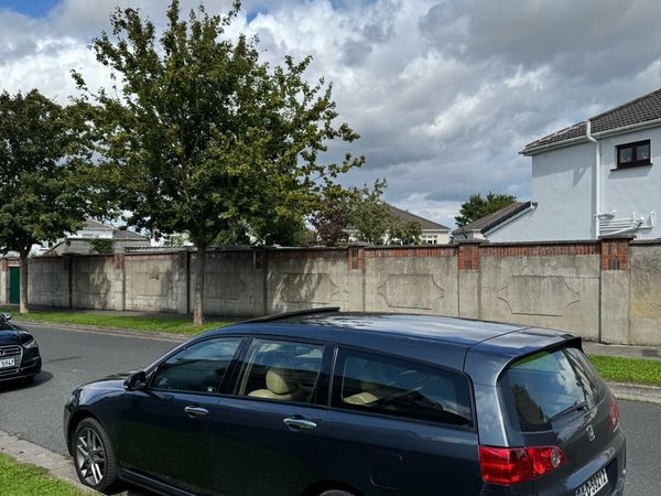 Honda Accord Estate, Petrol, 2004, Grey