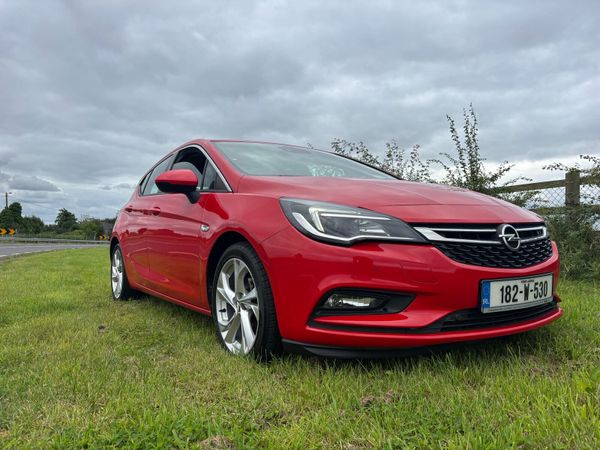 Opel Astra Hatchback, Diesel, 2018, Red