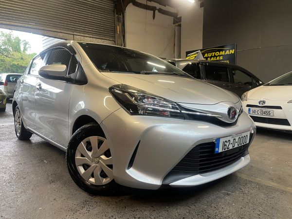 Toyota Vitz Hatchback, Petrol, 2016, Silver