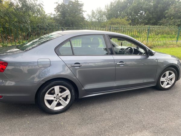 Volkswagen Jetta Saloon, Diesel, 2013, Grey