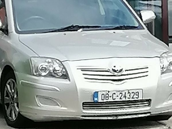 Toyota Avensis Hatchback, Diesel, 2008, Silver