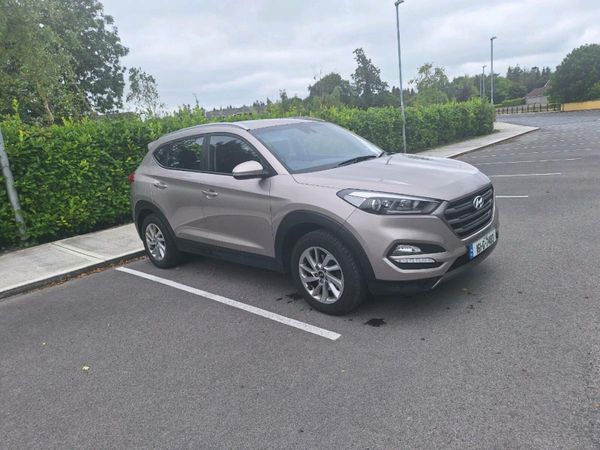 Hyundai Tucson SUV, Diesel, 2016, Beige