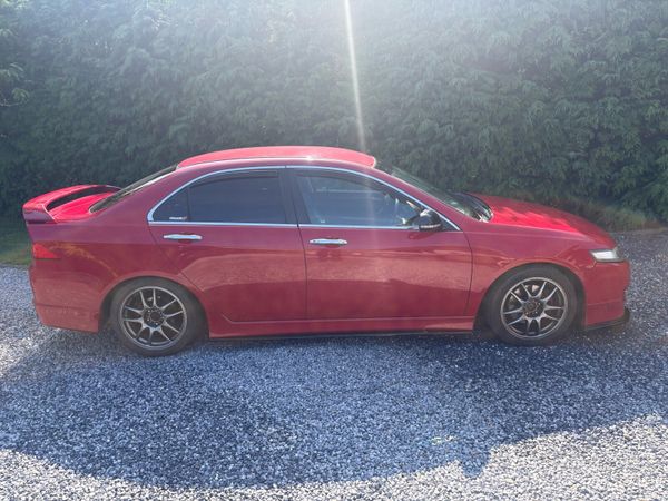 Honda Accord Saloon, Petrol, 2007, Red
