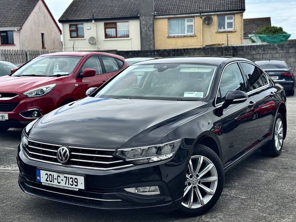 Volkswagen Passat Saloon, Diesel, 2020, Black