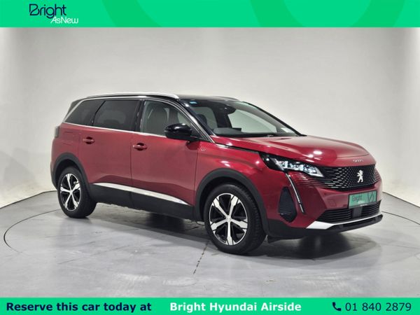Peugeot 5008 MPV, Petrol, 2021, Red