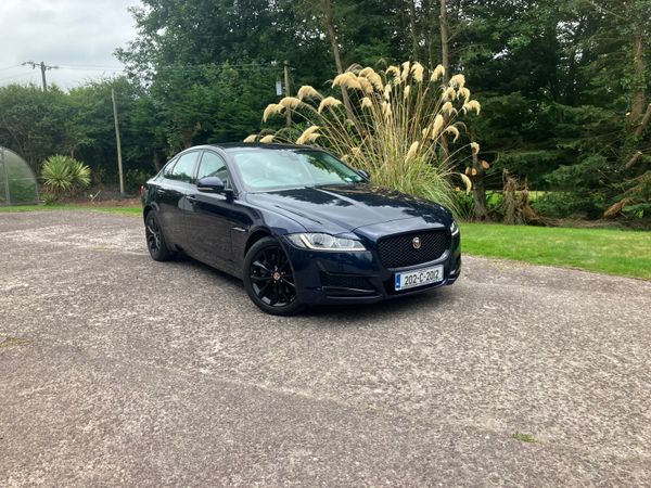 Jaguar XF Saloon, Diesel, 2020, Blue