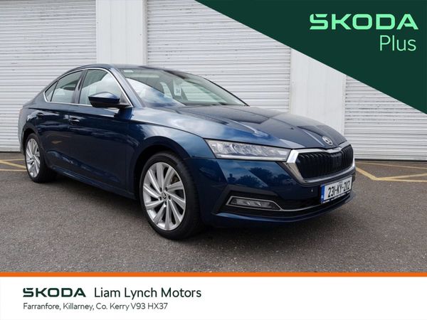 Skoda Octavia Saloon, Petrol, 2023, Blue