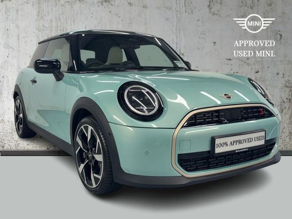 Mini Cooper Hatchback, Petrol, 2024, Green