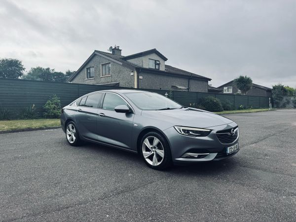 Opel Insignia Hatchback, Diesel, 2017, Grey