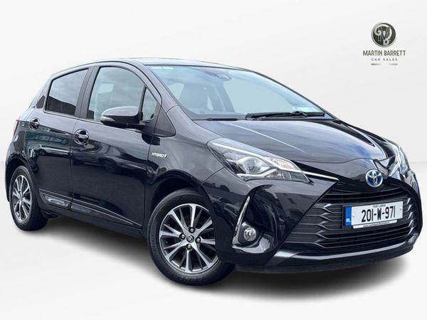 Toyota Yaris MPV, Petrol Hybrid, 2020, Black