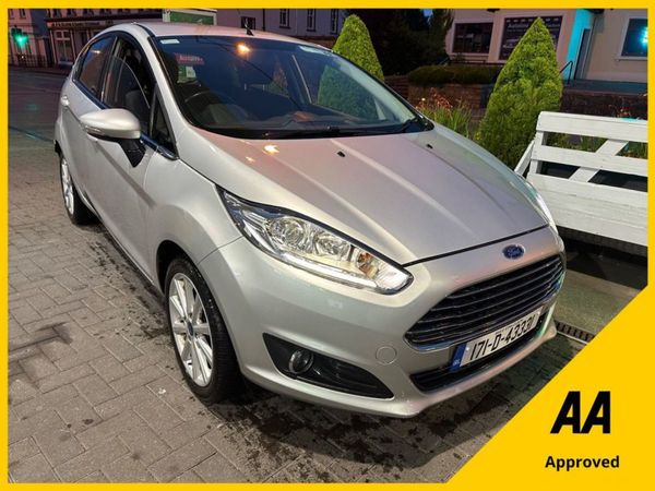Ford Fiesta Hatchback, Petrol, 2017, Grey