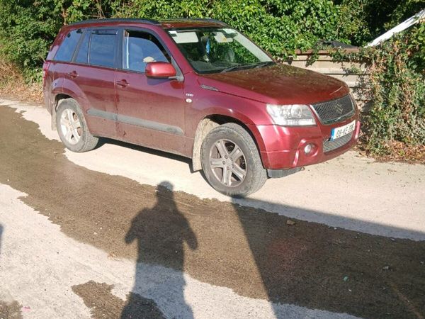 Suzuki Grand Vitara SUV, Diesel, 2008, Red