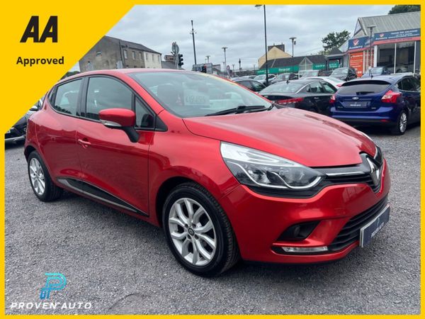 Renault Clio Hatchback, Petrol, 2017, Red
