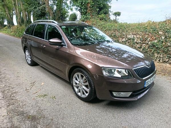 Skoda Octavia Estate, Diesel, 2015, Brown