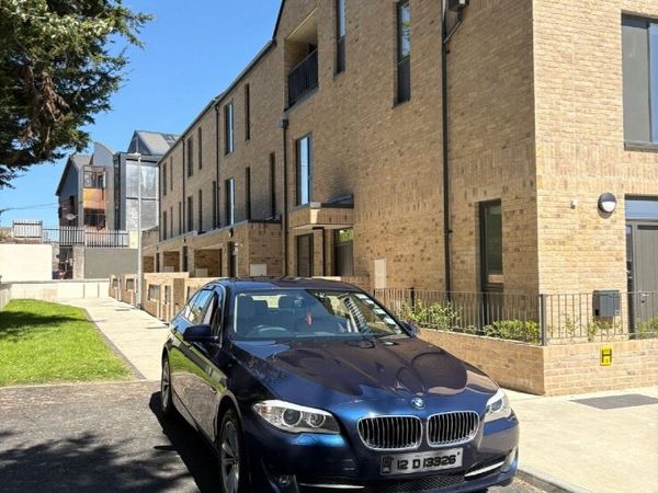BMW 5-Series Saloon, Diesel, 2012, Blue