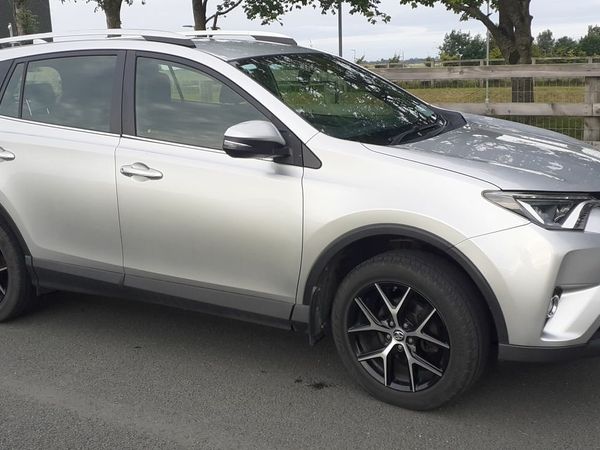 Toyota RAV4 SUV, Diesel, 2017, Grey