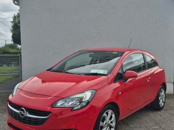 Opel Corsa Hatchback, Petrol, 2016, Red