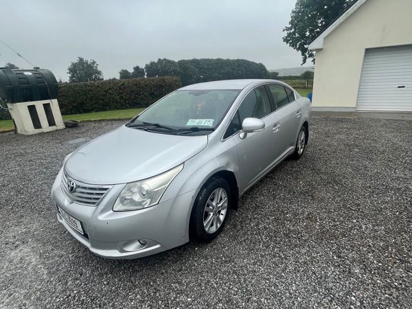 Toyota Avensis Saloon, Diesel, 2010, Silver