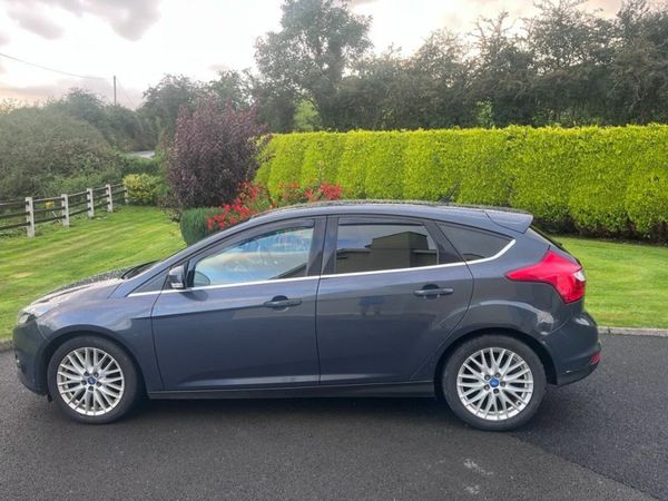 Ford Focus Hatchback, Diesel, 2012, Grey