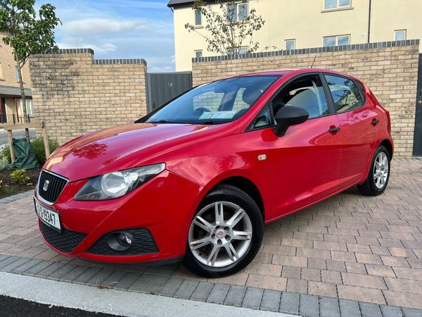SEAT Ibiza MPV, Petrol, 2012, Red
