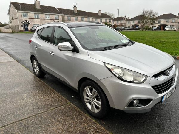 Hyundai ix35 SUV, Diesel, 2012, Silver