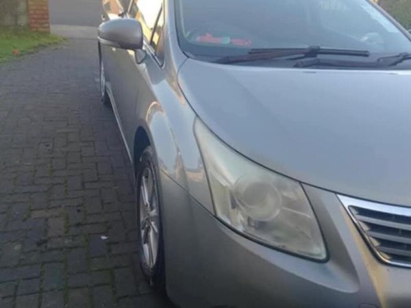 Volkswagen Passat Saloon, Diesel, 2011, Bronze
