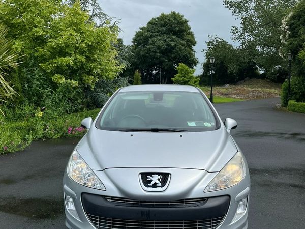 Peugeot 308 Hatchback, Diesel, 2011, Grey