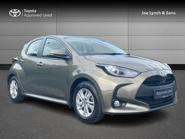 Toyota Yaris Hatchback, Petrol Hybrid, 2025, Bronze