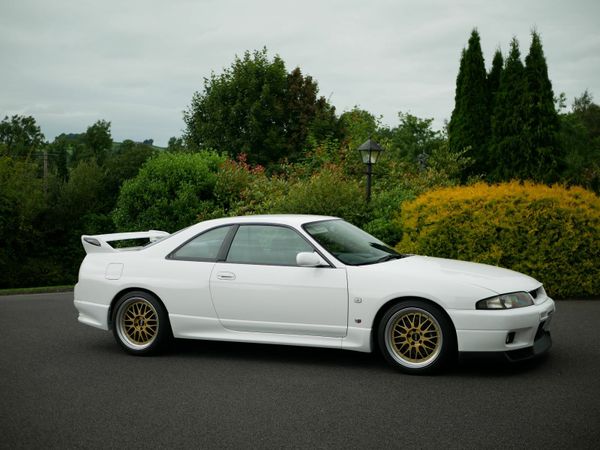 Nissan Skyline Coupe, Petrol, 1997, White