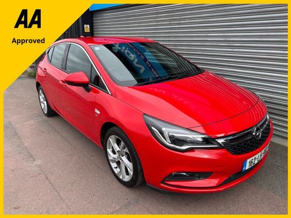 Opel Astra Hatchback, Diesel, 2016, Red