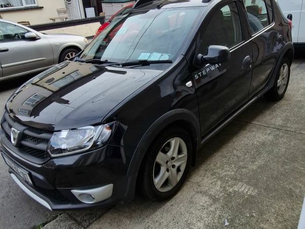 Dacia Sandero Stepway Hatchback, Diesel, 2015, Black