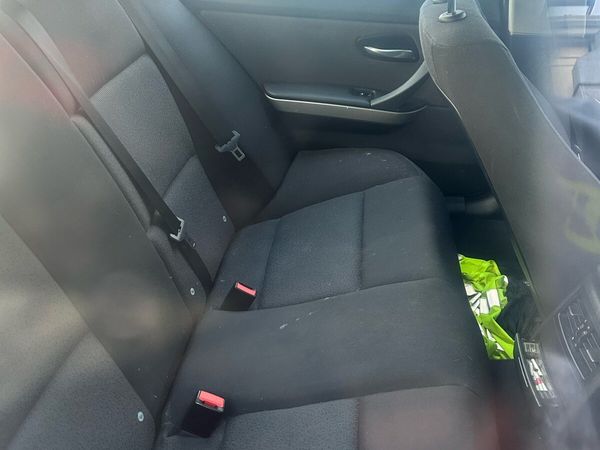 BMW 3-Series Saloon, Petrol, 2007, Green