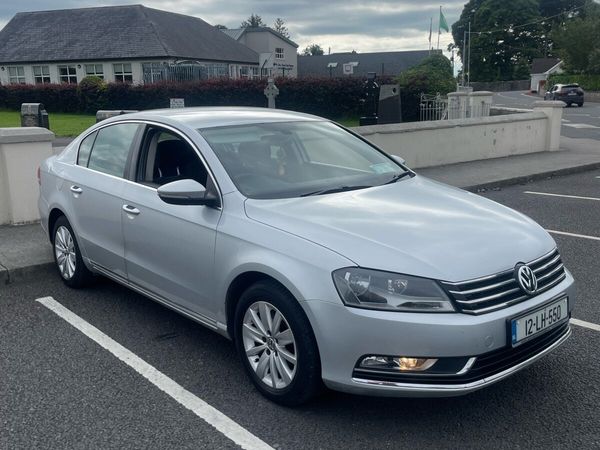 Volkswagen Passat Saloon, Diesel, 2012, Silver